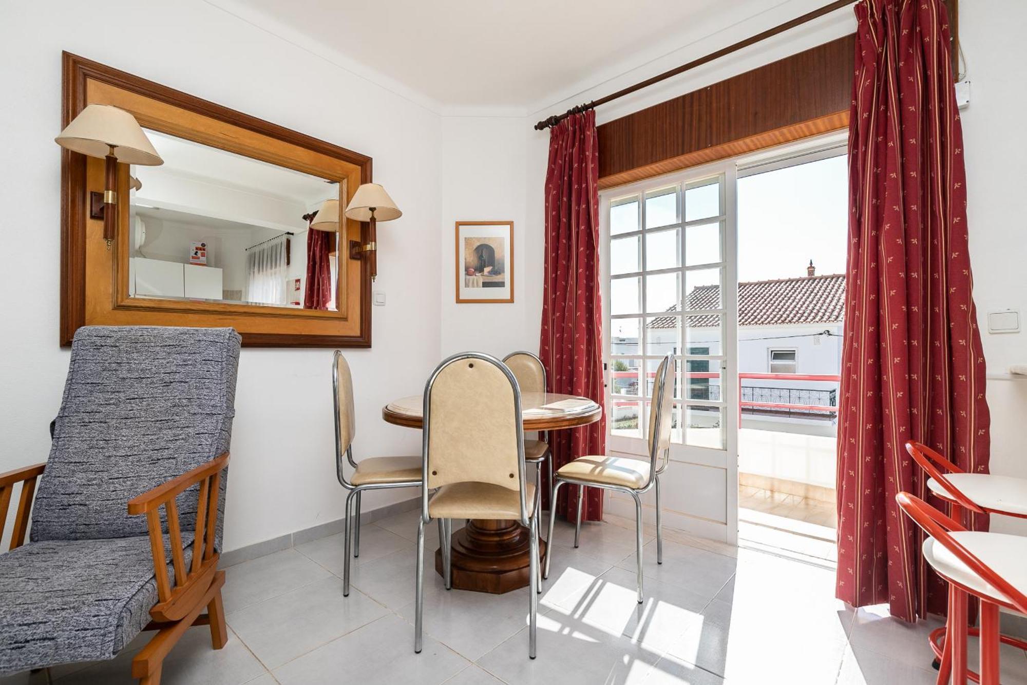 1 Bedroom Apartment By Algarvemanta Manta Rota Eksteriør bilde